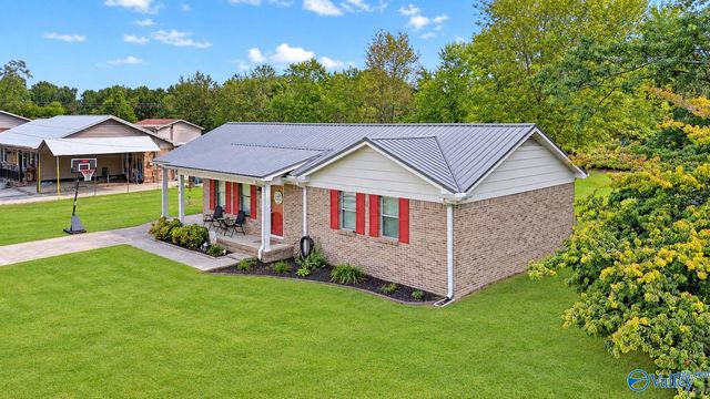 1844 NW Peach Orchard Road, Hartselle, AL 35640
