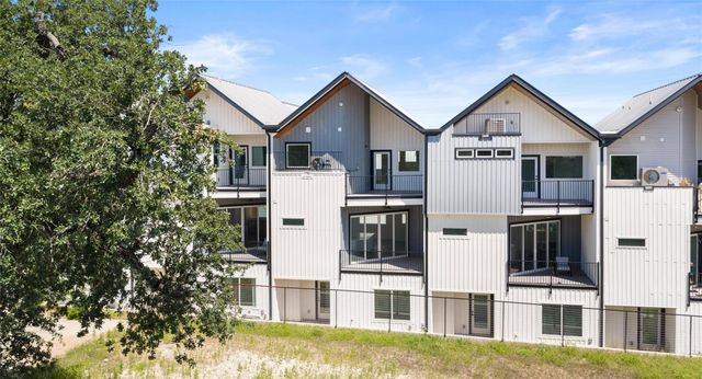 5912 Harold CT 107, Austin, TX 78721
