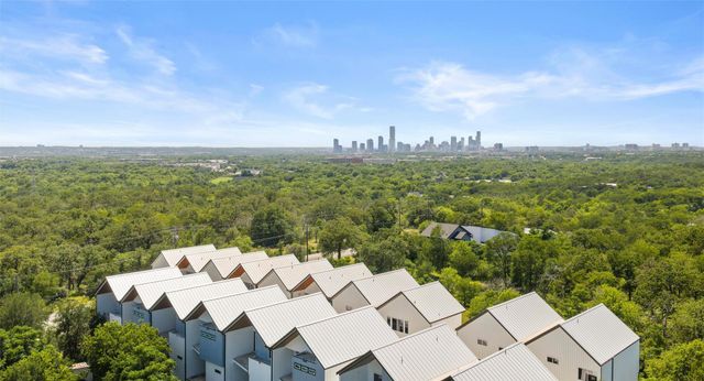 5912 Harold CT 107, Austin, TX 78721