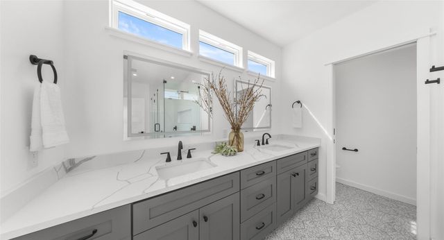 5912 Harold CT 107, Austin, TX 78721