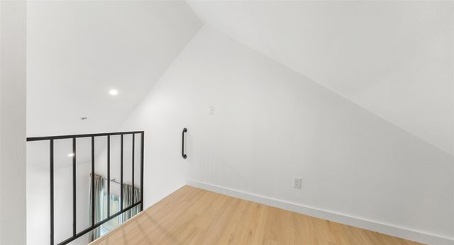 5912 Harold CT 107, Austin, TX 78721