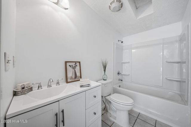 63 Warwick Court, Hampstead, NC 28443
