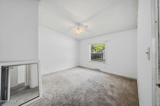 63 Warwick Court, Hampstead, NC 28443