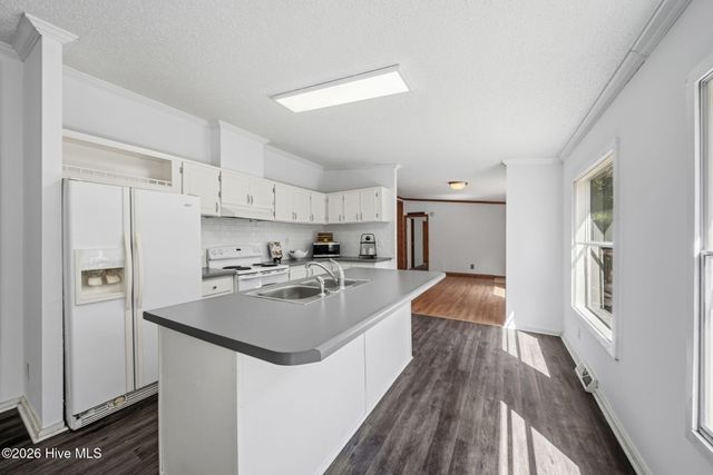 63 Warwick Court, Hampstead, NC 28443