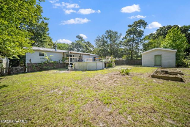 63 Warwick Court, Hampstead, NC 28443