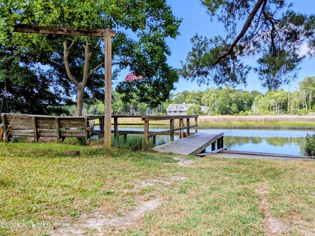 63 Warwick Court, Hampstead, NC 28443