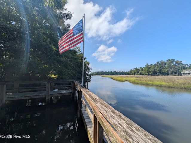 63 Warwick Court, Hampstead, NC 28443