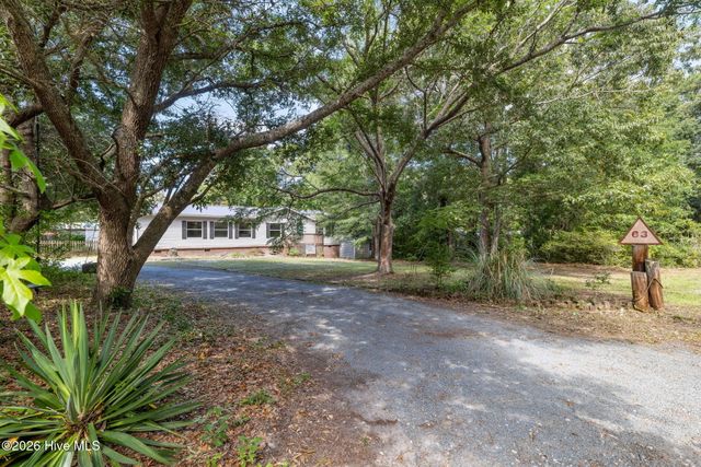 63 Warwick Court, Hampstead, NC 28443