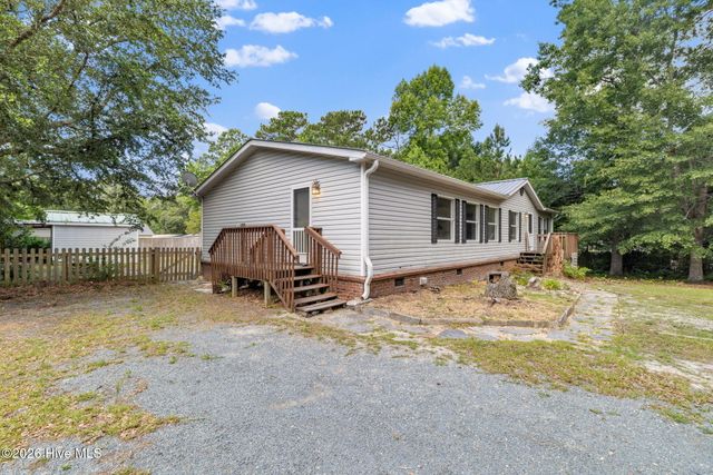 63 Warwick Court, Hampstead, NC 28443