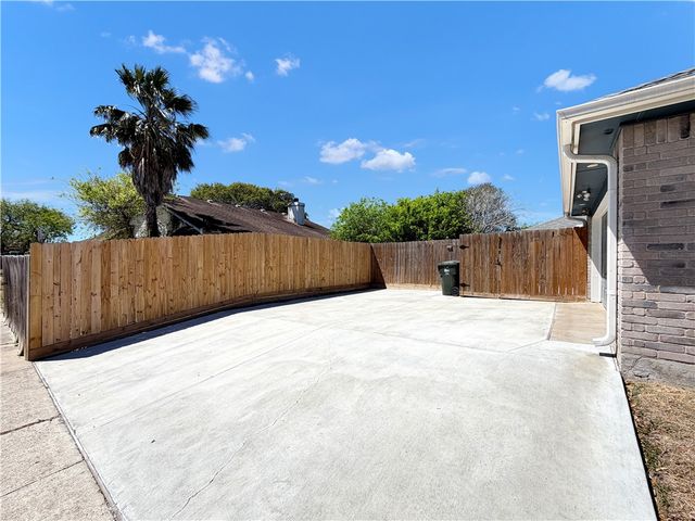 3401 Picadilly Lane, Corpus Christi, TX 78414