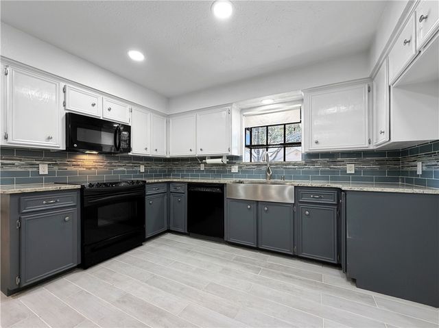 3401 Picadilly Lane, Corpus Christi, TX 78414