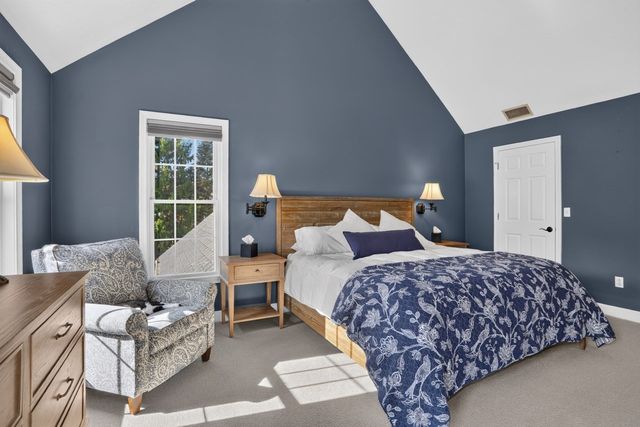 6 Beaver Brook Dr, Holliston, MA 01746