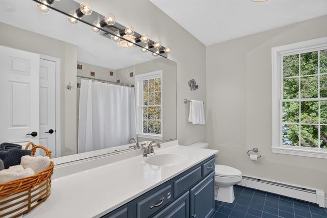 6 Beaver Brook Dr, Holliston, MA 01746