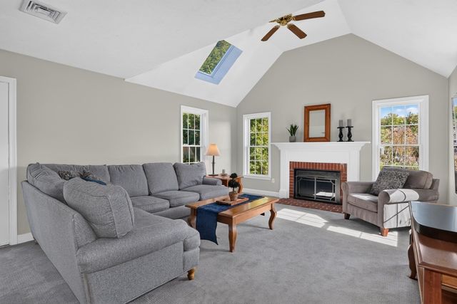 6 Beaver Brook Dr, Holliston, MA 01746