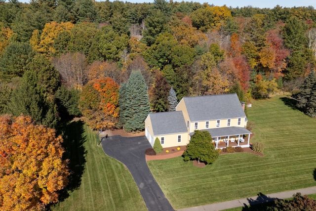 6 Beaver Brook Dr, Holliston, MA 01746