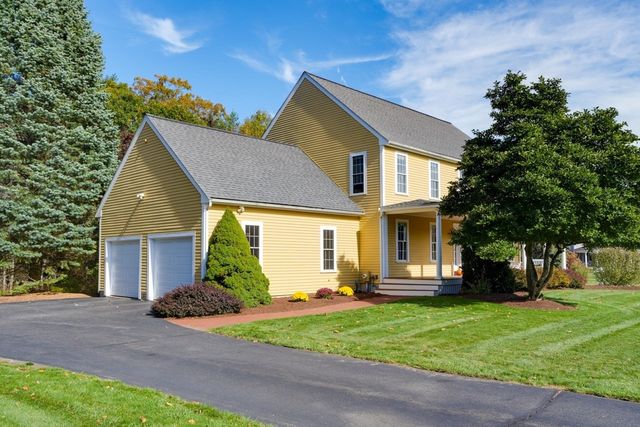6 Beaver Brook Dr, Holliston, MA 01746