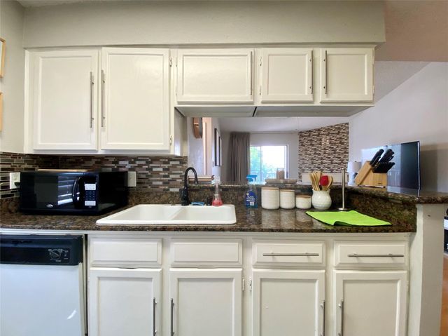 3100 Jeanetta Street 802, Houston, TX 77063