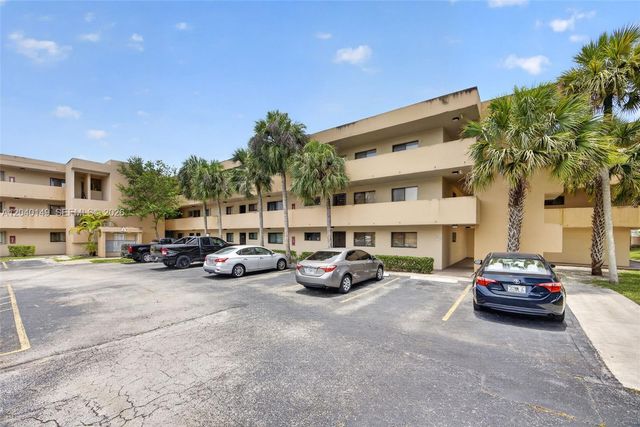 8415 SW 107th Avenue 240W, Miami, FL 33173