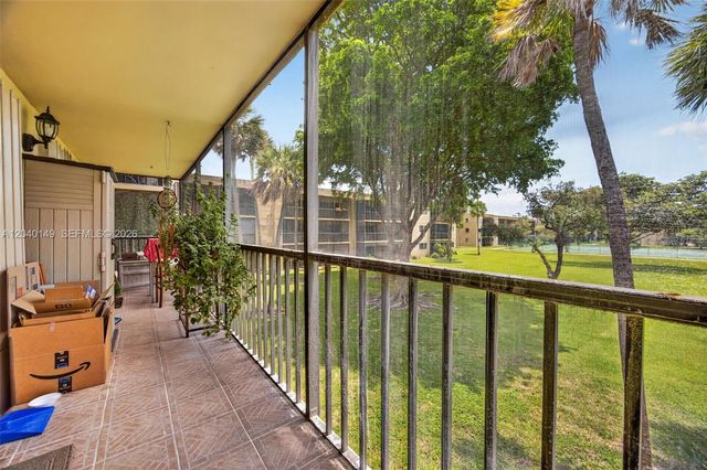8415 SW 107th Avenue 240W, Miami, FL 33173