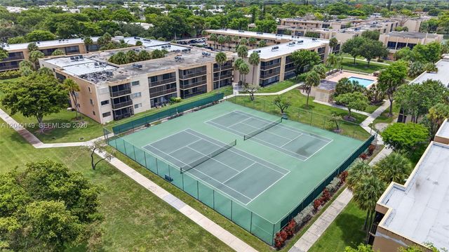 8415 SW 107th Avenue 240W, Miami, FL 33173
