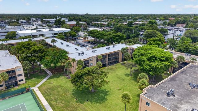 8415 SW 107th Avenue 240W, Miami, FL 33173