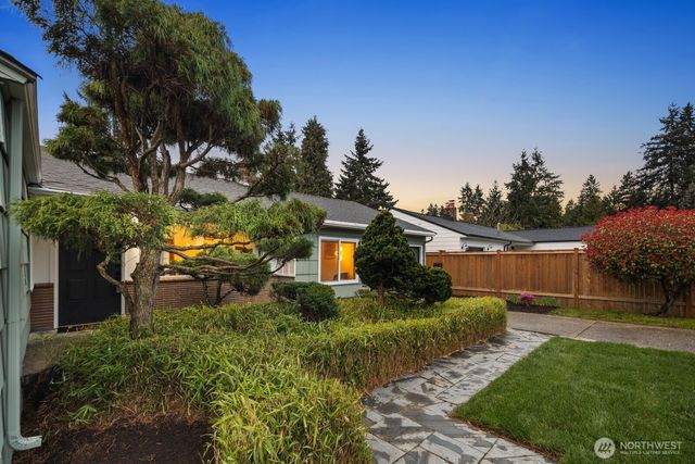 2321 NE 128th Street, Seattle, WA 98125