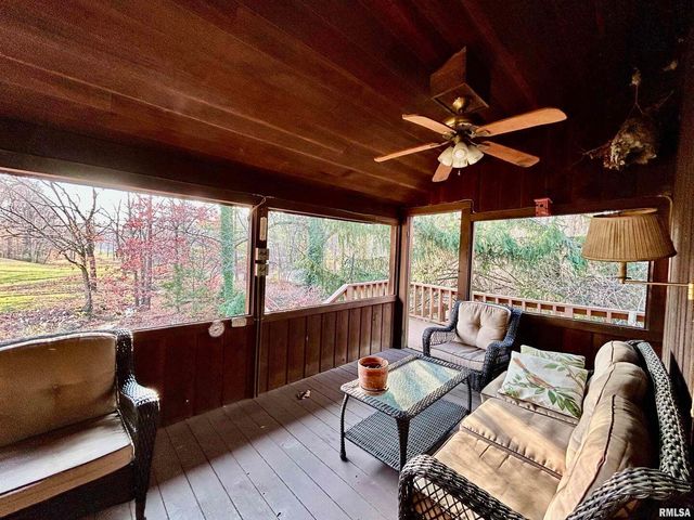 61 Schack Road, Murphysboro, IL 62966