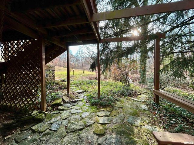 61 Schack Road, Murphysboro, IL 62966