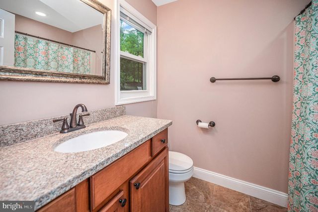 27 TAMARACK TER, Mineral, VA 23117