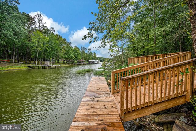 27 TAMARACK TER, Mineral, VA 23117