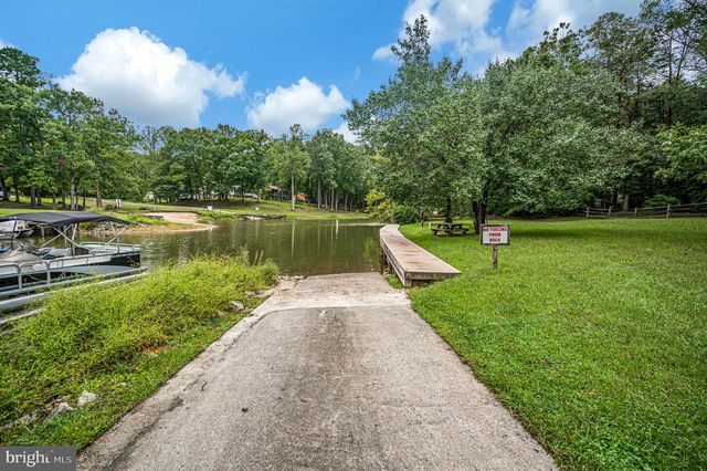 27 TAMARACK TER, Mineral, VA 23117