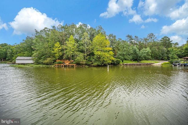 27 TAMARACK TER, Mineral, VA 23117