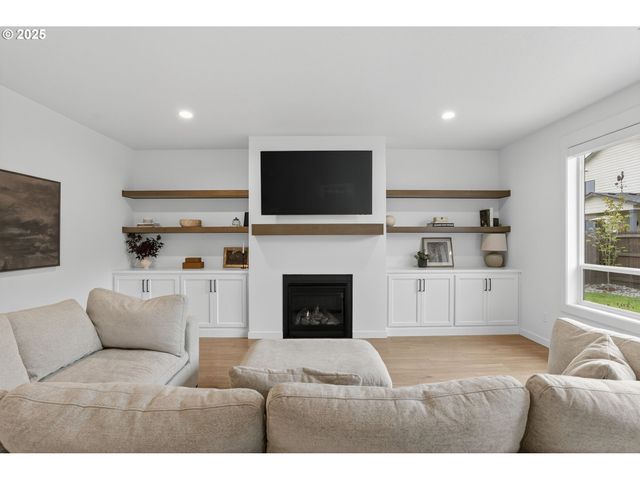 826 Se 37TH St, Battle Ground, WA 98604