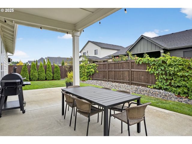 826 Se 37TH St, Battle Ground, WA 98604