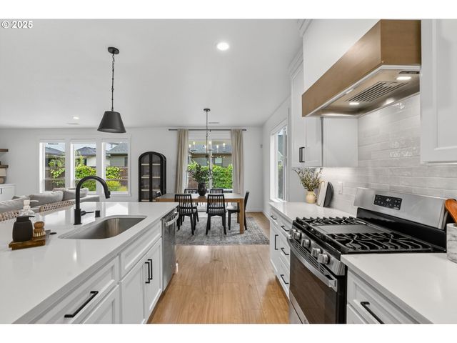 826 Se 37TH St, Battle Ground, WA 98604