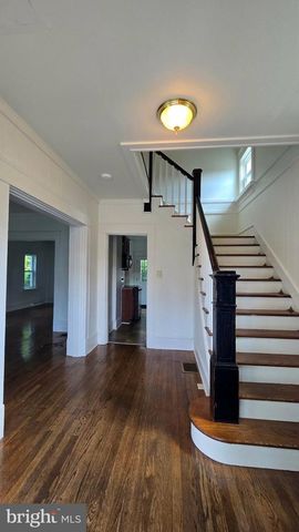 120 W WHITLOCK AVE, Winchester, VA 22601