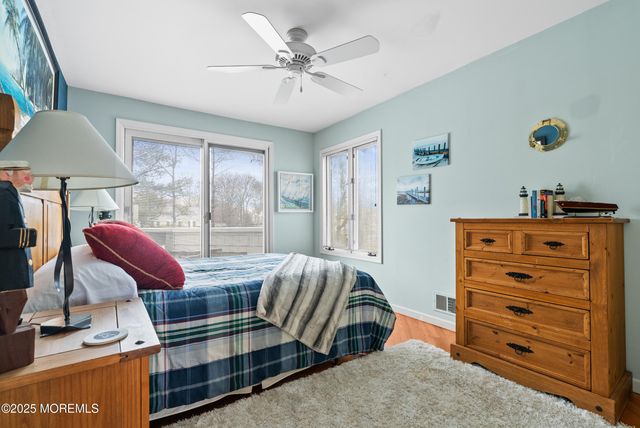 210 Ashley Avenue, Brielle, NJ 08730