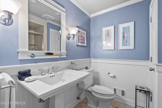 210 Ashley Avenue, Brielle, NJ 08730