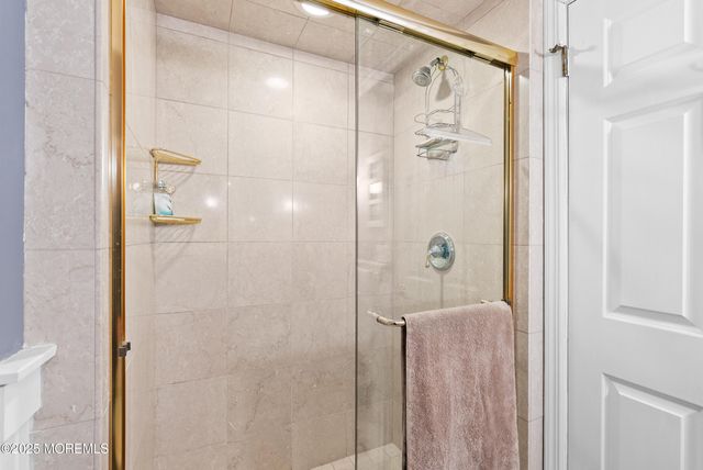 210 Ashley Avenue, Brielle, NJ 08730