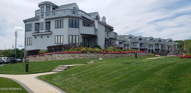 210 Ashley Avenue, Brielle, NJ 08730