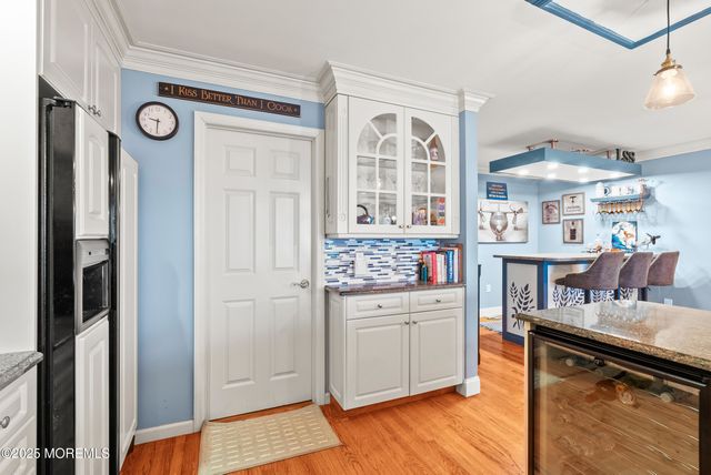 210 Ashley Avenue, Brielle, NJ 08730