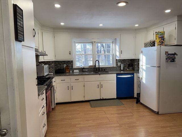 100 Lawrence Street, Gardner, MA 01440