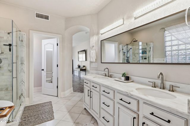 1834 W NIGHTHAWK Way, Phoenix, AZ 85045