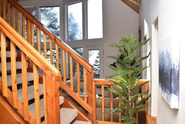 54622 Manzanita Drive, Sequoia Crest, CA 93265