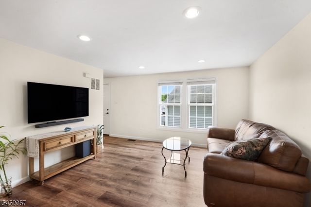 400 E Randolph Ave, Mine Hill Twp., NJ 07803