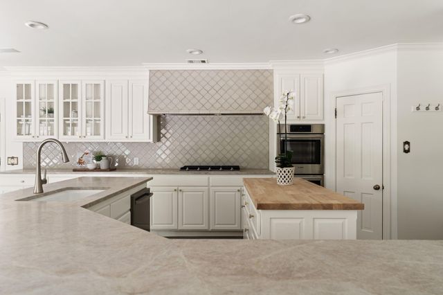 11739 Wood Lane, Houston, TX 77024