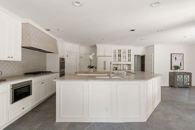 11739 Wood Lane, Houston, TX 77024