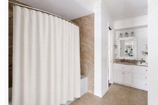 11739 Wood Lane, Houston, TX 77024