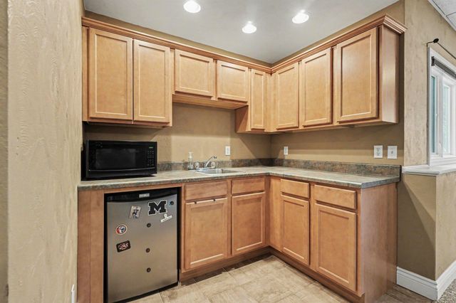 191 Turnberry Lane, Battle Creek City, MI 49015