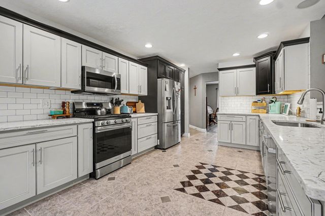 191 Turnberry Lane, Battle Creek City, MI 49015